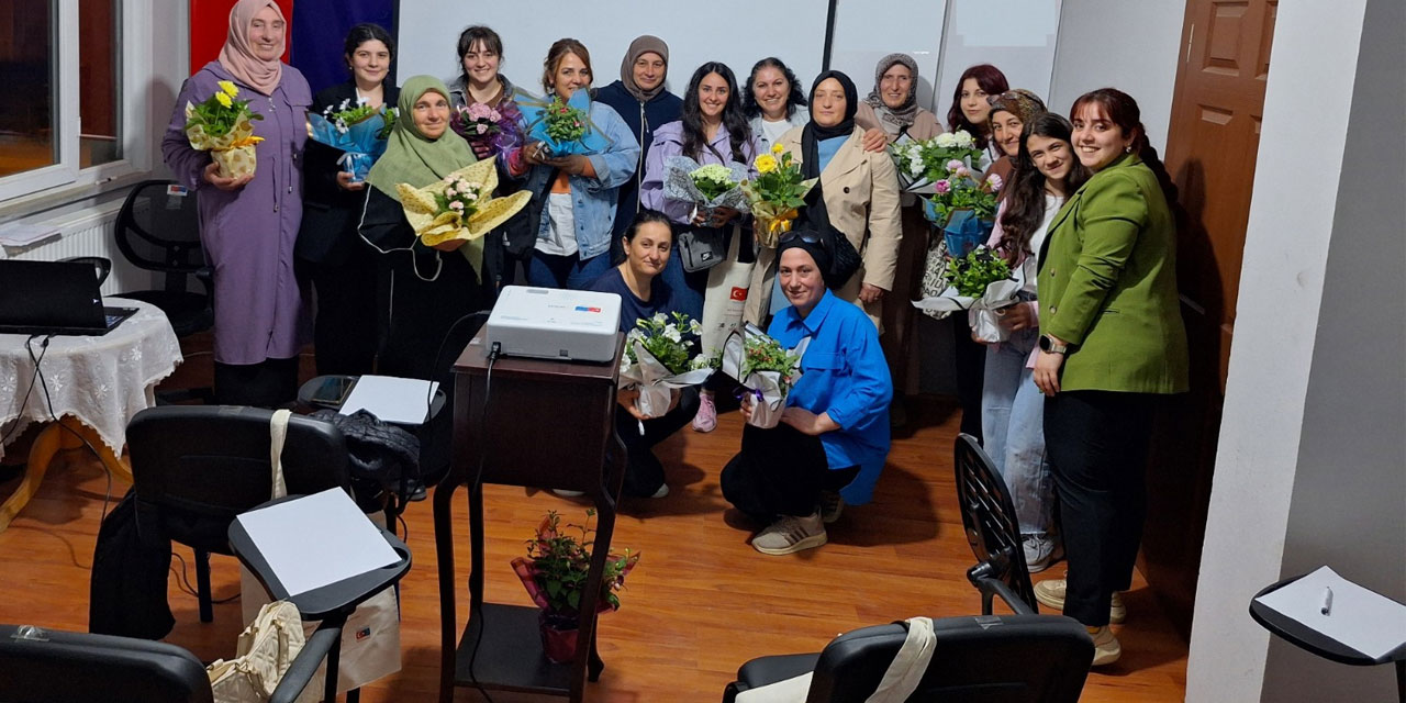 Karadenizli Kadınlardan "Liderlik" Çıkartması: "Biz de Varız!"