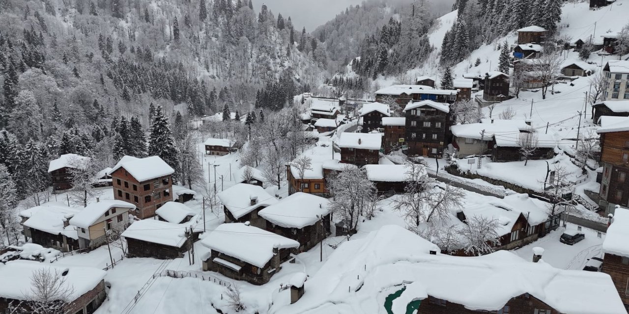 Rize'de soğuk hava etkisini sürdürüyor