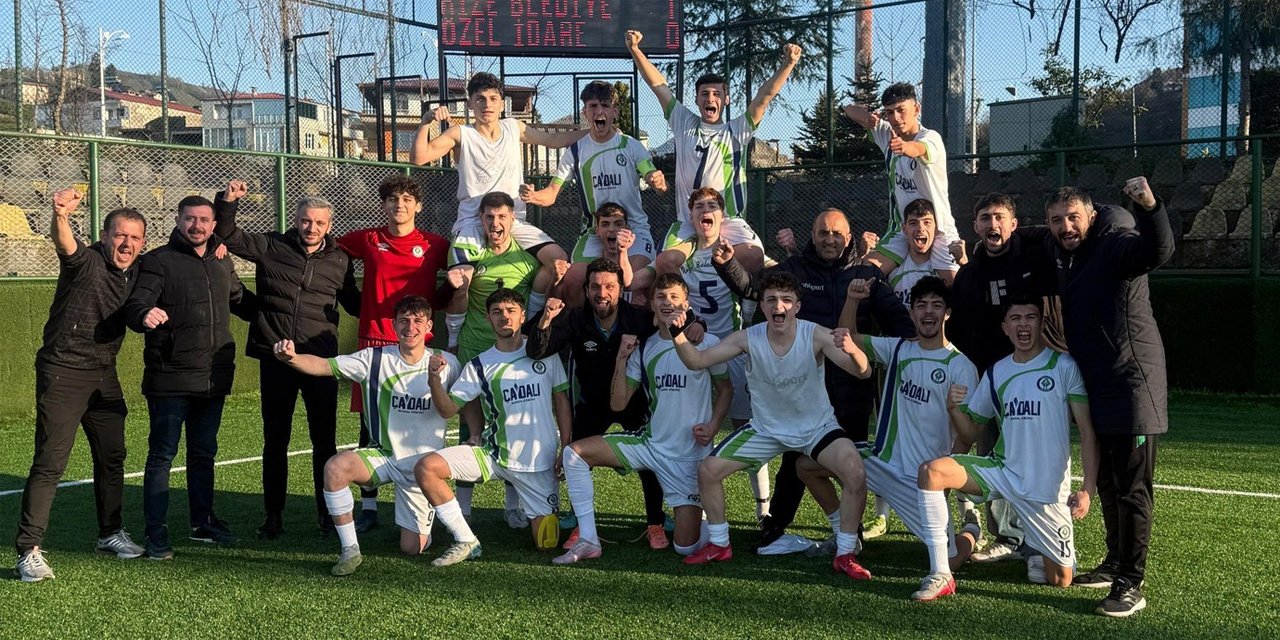 Rize Belediyespor U18 adım adım Şampiyonluğa