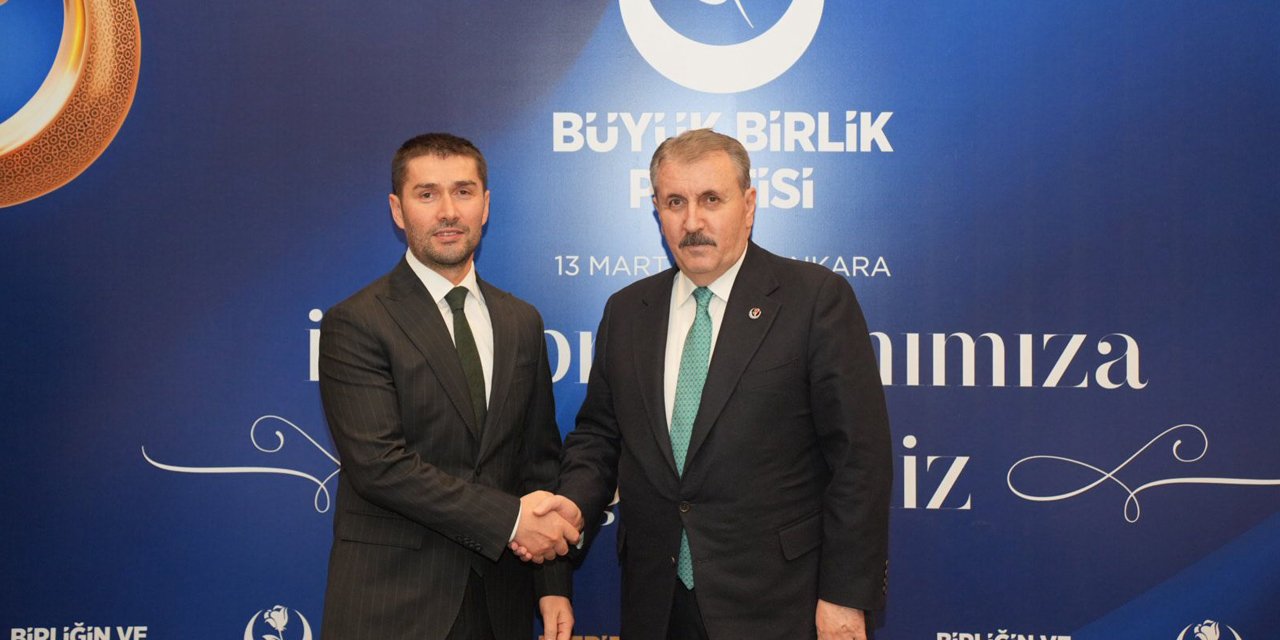 Destici: Cumhurbaşkanımızın tekrar adaylığını istiyoruz ve destekliyoruz