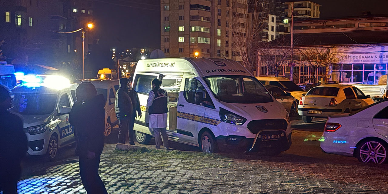 Baba ve ağabeyini tabancayla öldürdü, babaannesini yaraladı