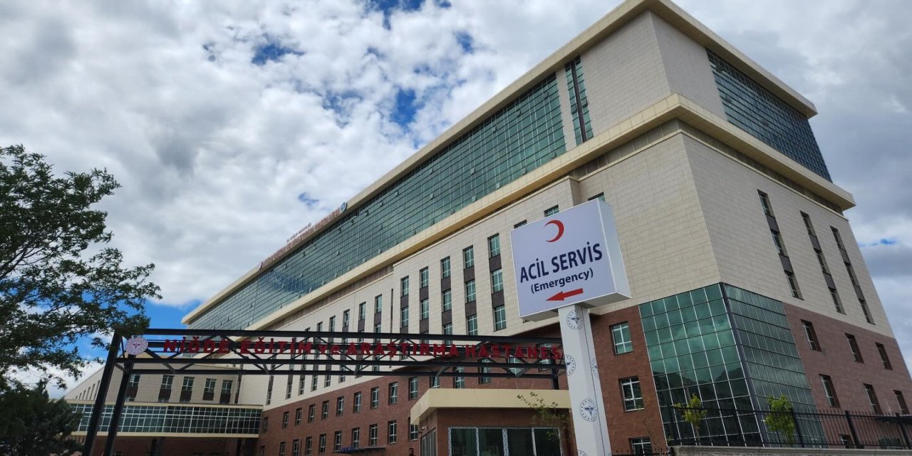 Otomobil şarampole yuvarlandı: 2 ölü, 2 ağır yaralı