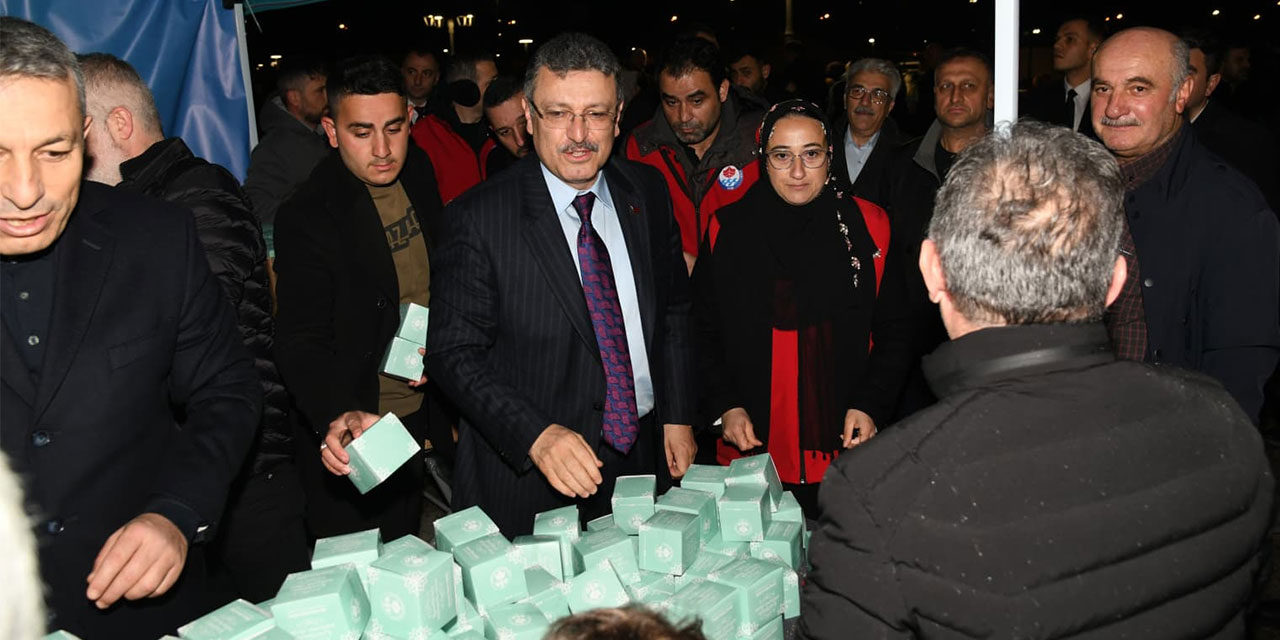 Başkan Genç’ten Kadir Gecesi’nde ikram