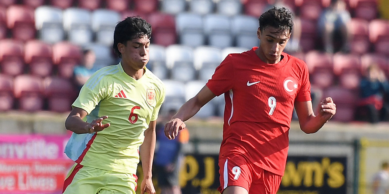 Çaykur Rizespor’un Genç Yıldızı Mustafa Coşkun Tosun, U17 Millî Takımında Parladı