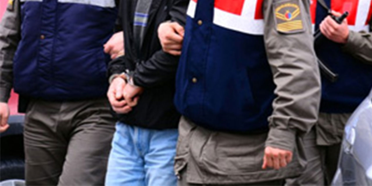 Rize'de Jandarma Operasyonu: Aranan İki Şahıs Yakalandı