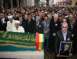 Canaydın'ı onbinler uğurladı