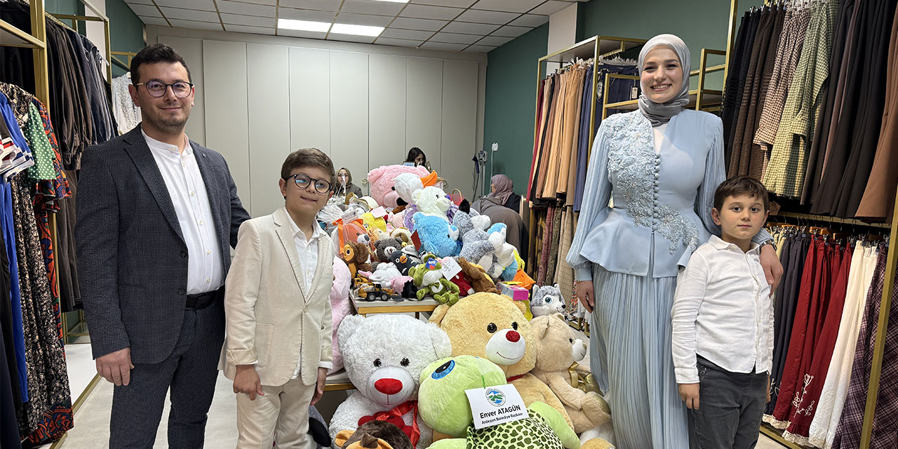 Rize'de iş yeri açılışında sevgi evlerindeki çocuklar için oyuncak toplandı