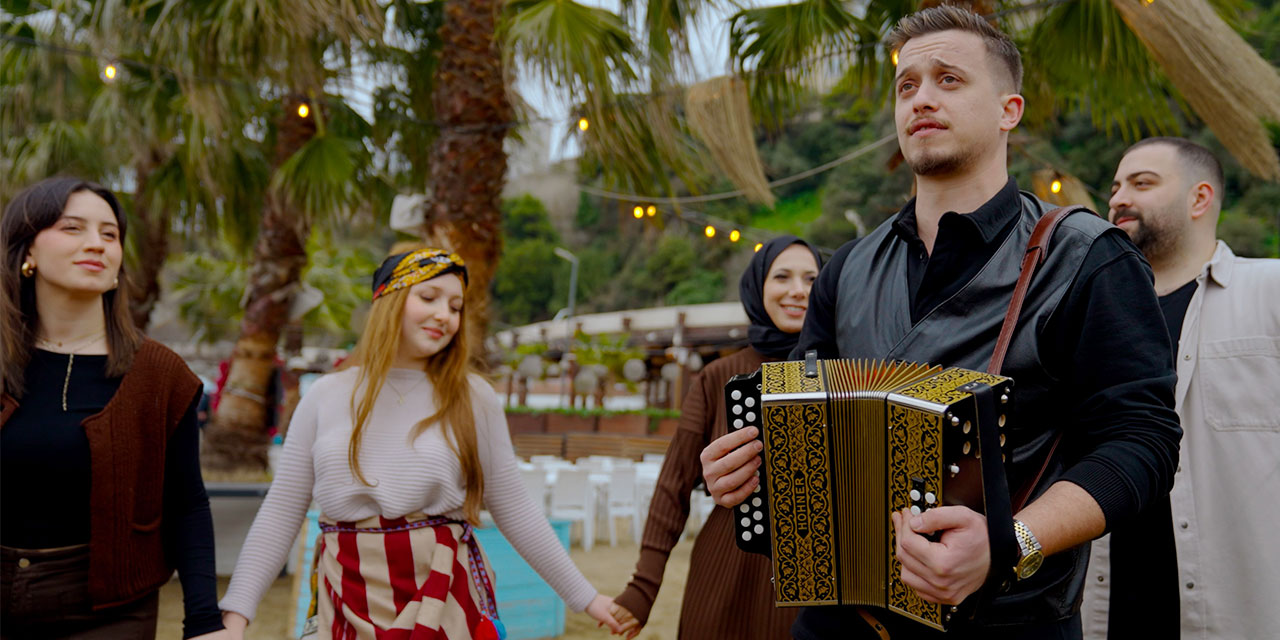 Karadeniz’de Armonika Rönesansı; 19. Yüzyıldan Günümüze Modern Bir Köprü: Armonika Horonu