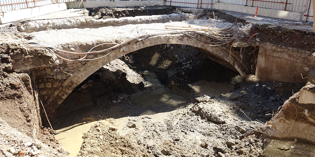 Rize’de Tarih Yolun Altından Çıktı: 200 Yıllık "Çitanın Köprüsü" Gün Işığına Kavuşuyor