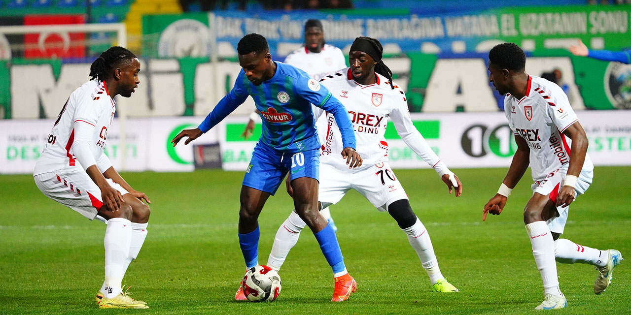Bol Gollü Karadeniz Derbisinde Çaykur Rizespor, Samsunspor'u Farklı Geçti