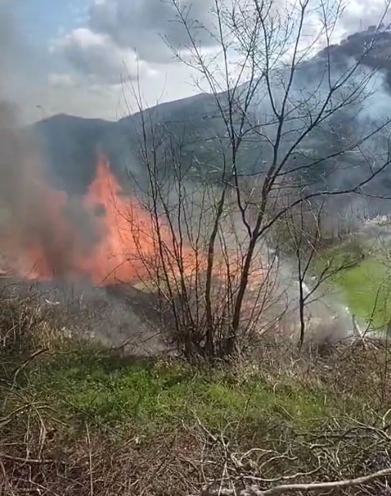 Yalnız yaşadığı evinde çıkan yangında hayatını kaybetti