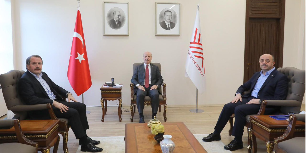 Eğitim-Bir-Sen Genel Başkanı Ali Yalçın, YÖK Başkanı Erol Özvar’ı ziyaret etti