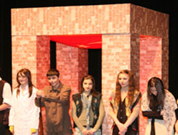 Çanakkale Anıtı'nı Rize'de Diktiler