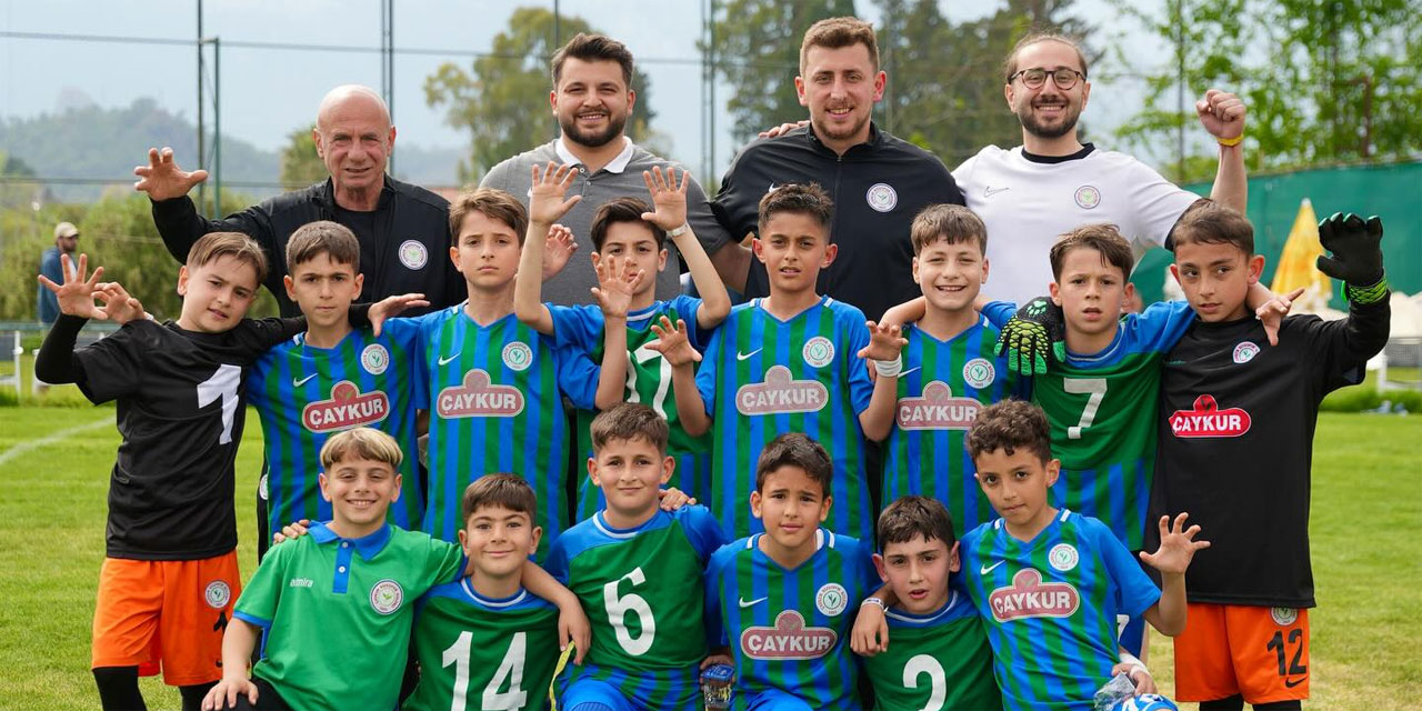 Çaykur Rizespor U10 Takımı Yetük Türkiye Cup'ta Şampiyon!