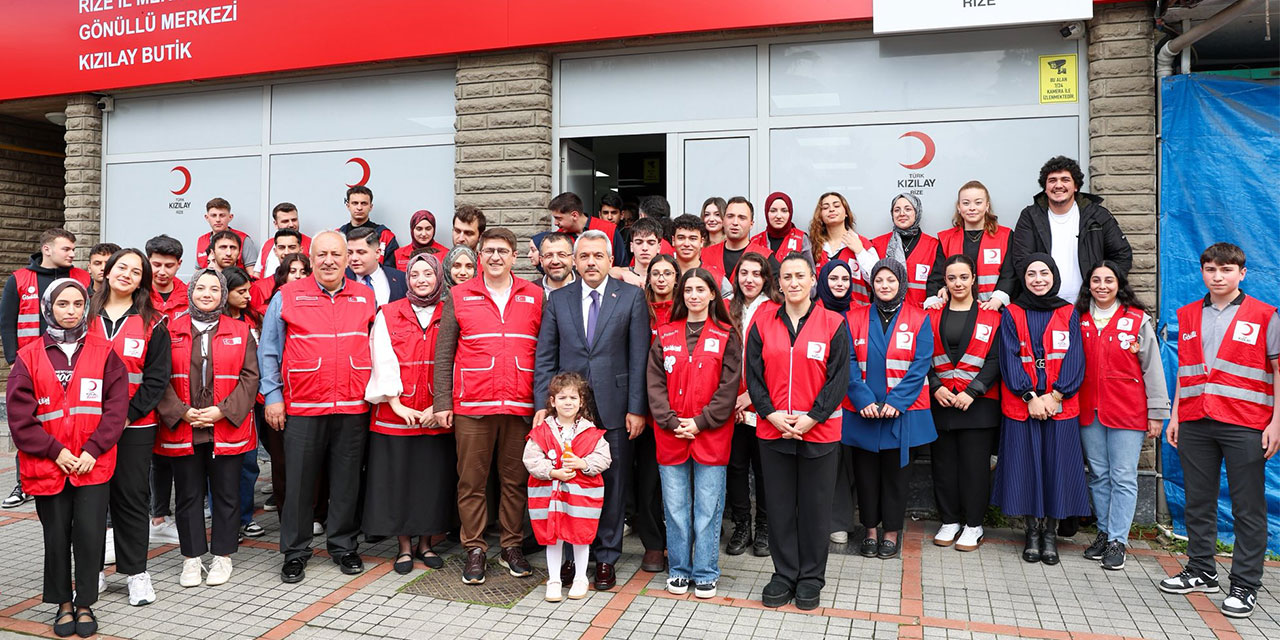 Vali Baydaş'tan Türk Kızılay’a Destek Ziyareti