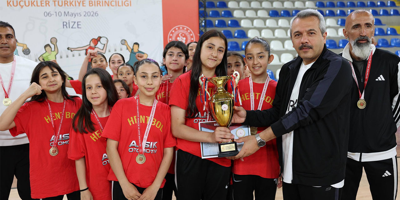 Rize’de Hentbol Şöleni: Türkiye Şampiyonları Belli Oldu!