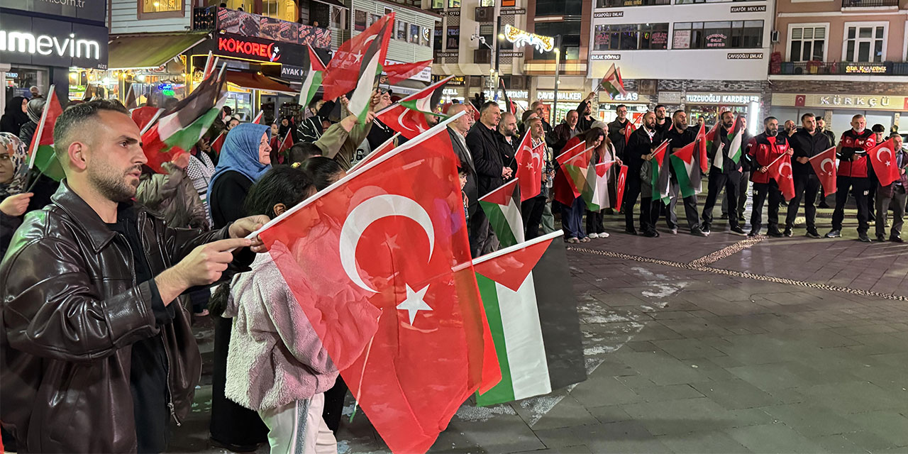 Rize'de İsrail güçlerinin Küresel Sumud Filosu'na saldırısına tepki gösterildi