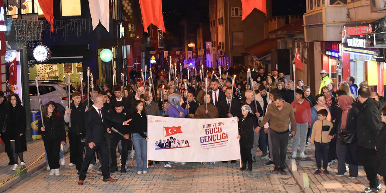 Artvin ve Ordu'da "Gençlik Yürüyüşü" düzenlendi