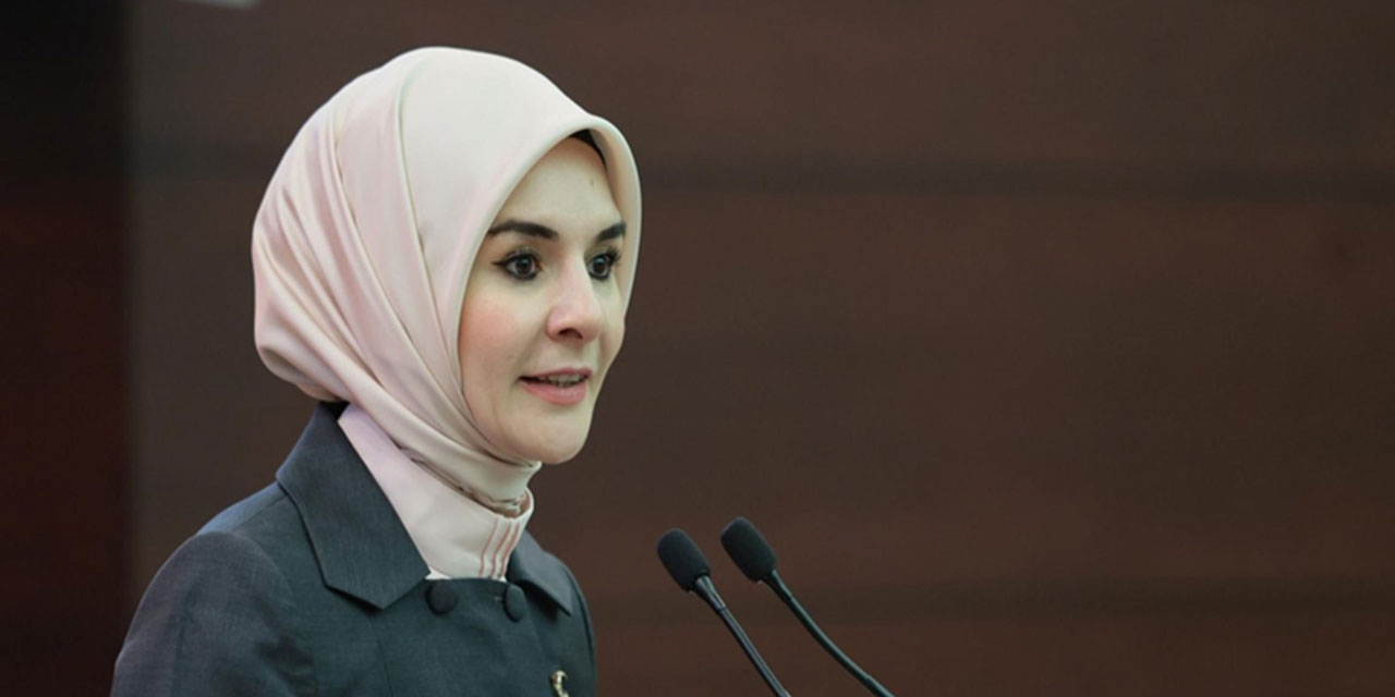 Bakan Göktaş: Sosyal medya yönetmeliğini 6 ay içinde hayata geçireceğiz