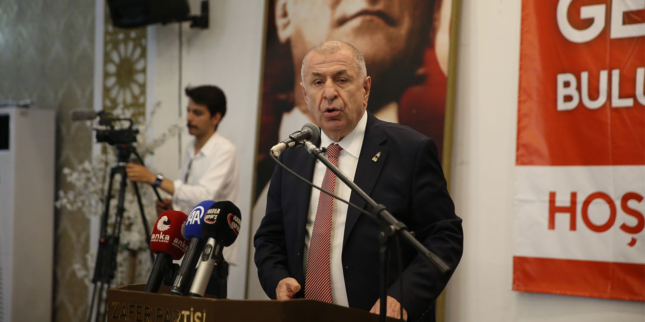 Zafer Partisi Genel Başkanı Özdağ, sel yaşanan Havza'yı ziyaret etti
