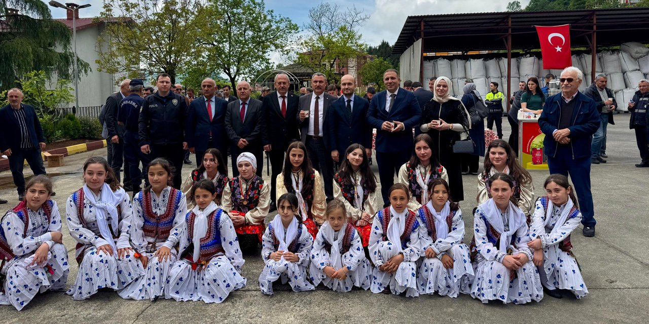 Trabzon'da "Hayrat 1. Çay Hasadı Festivali" düzenlendi