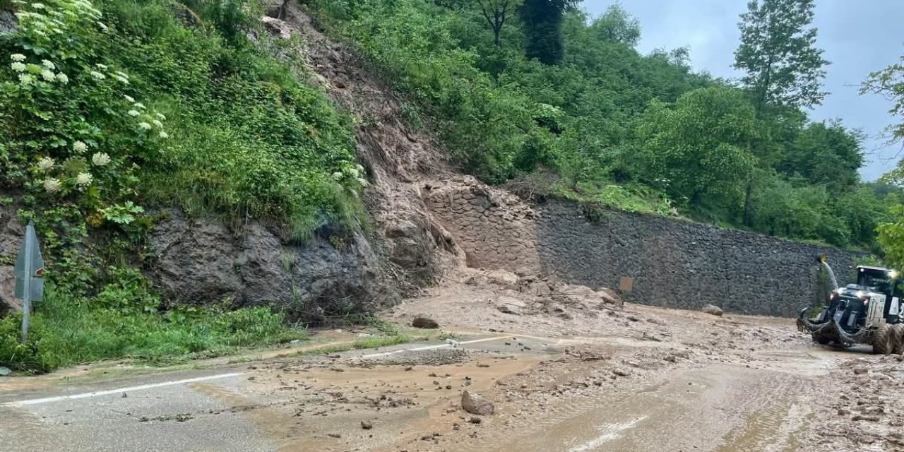 Ordu’da yağışlar heyelanlara neden oldu