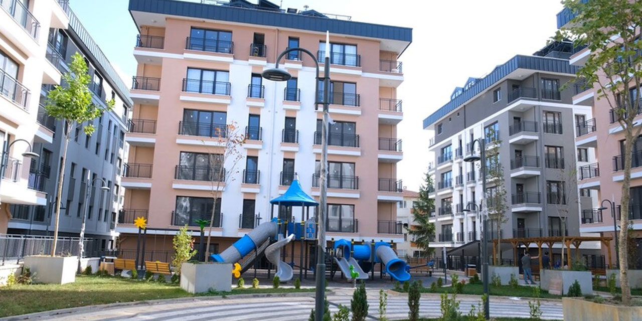 Uzmanlar, site aidatlarına yeni düzenleme getiren yasa değişikliğine ilişkin detayları anlattı