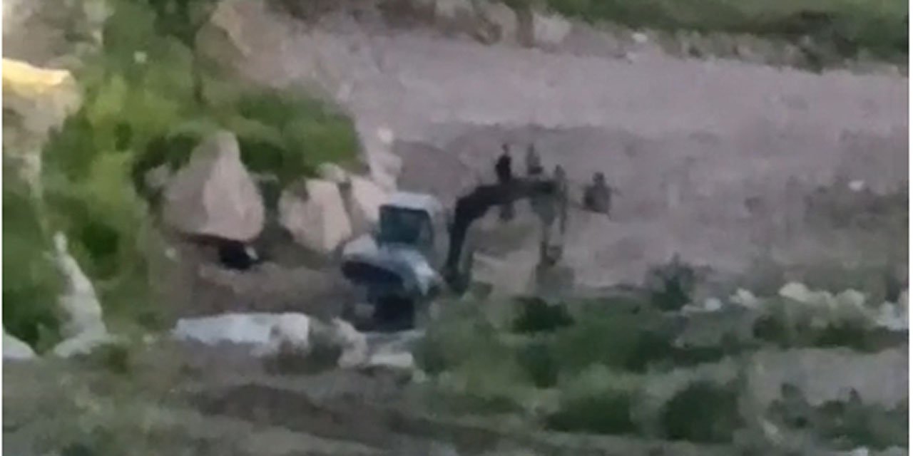 Babasının kullandığı kepçenin altında kalan 3 yaşındaki Muhammed öldü