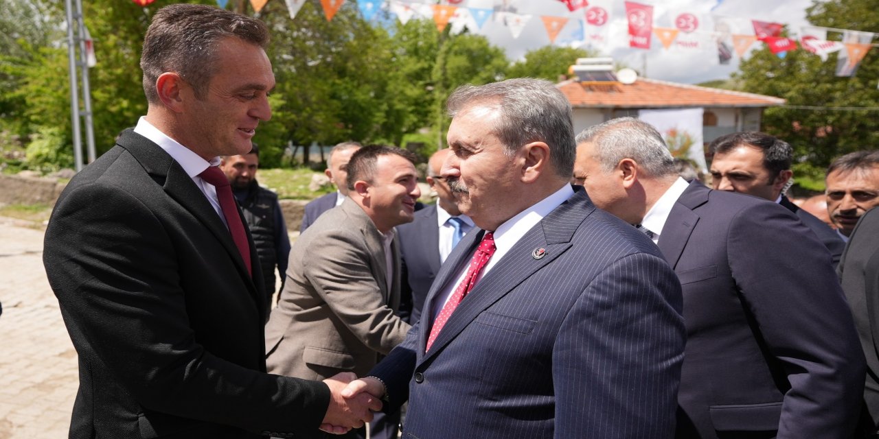 BBP Genel Başkanı Destici, Kuşçu'da partisinin ve MHP'nin seçim ofisini ziyaret etti
