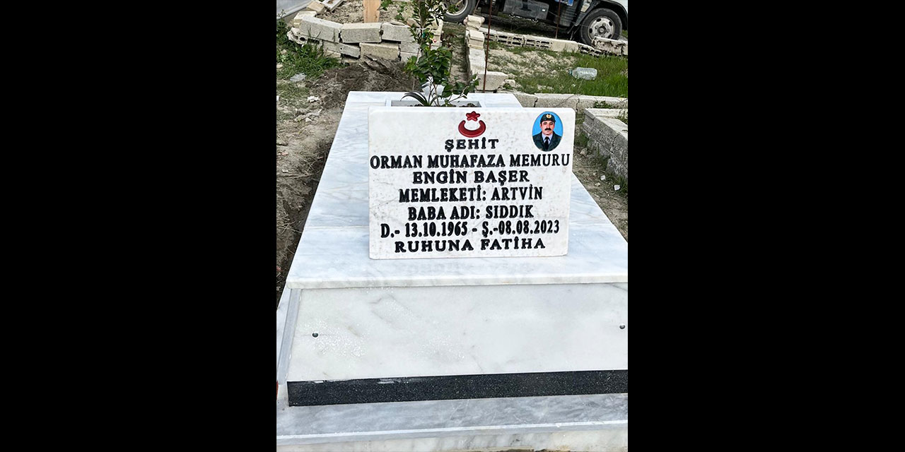 Artvin'de şehit mezarlarının bakımı yapıldı