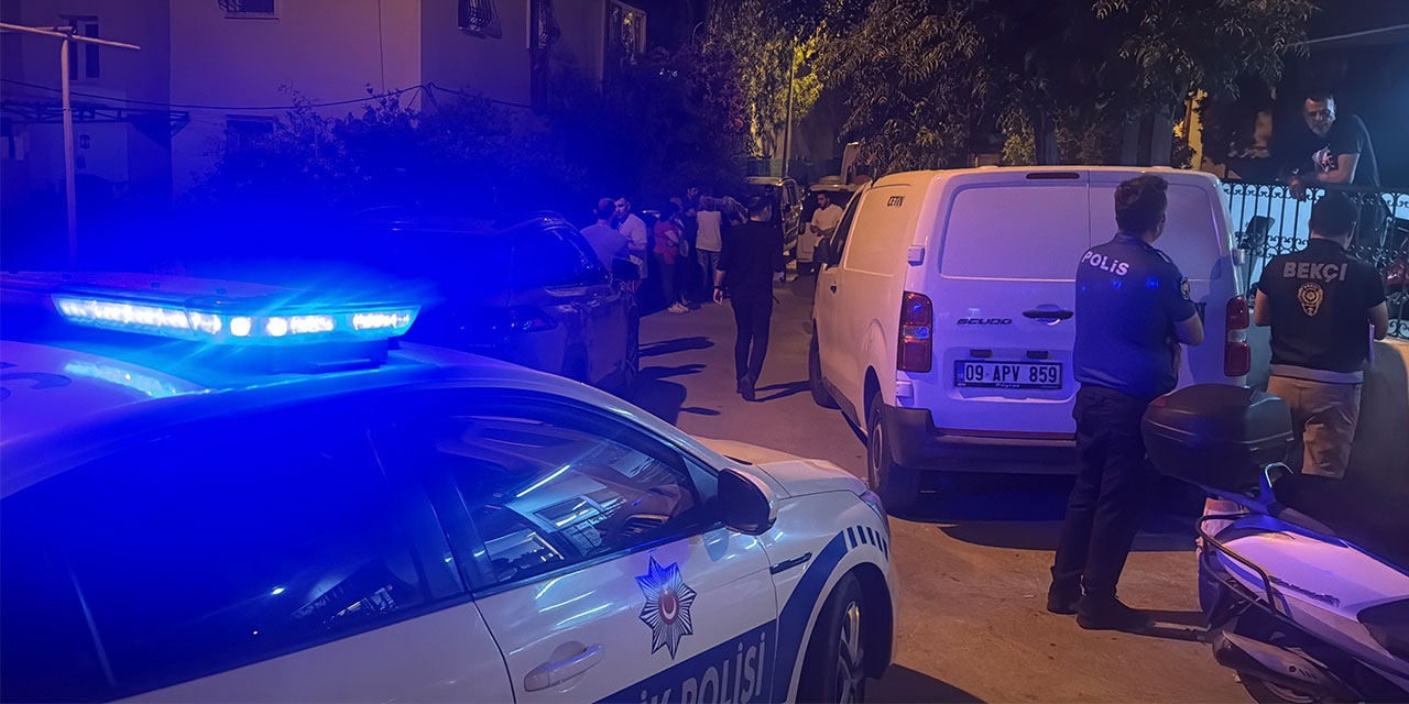 Babasının cenazesiyle 2 gün aynı evde yaşadı
