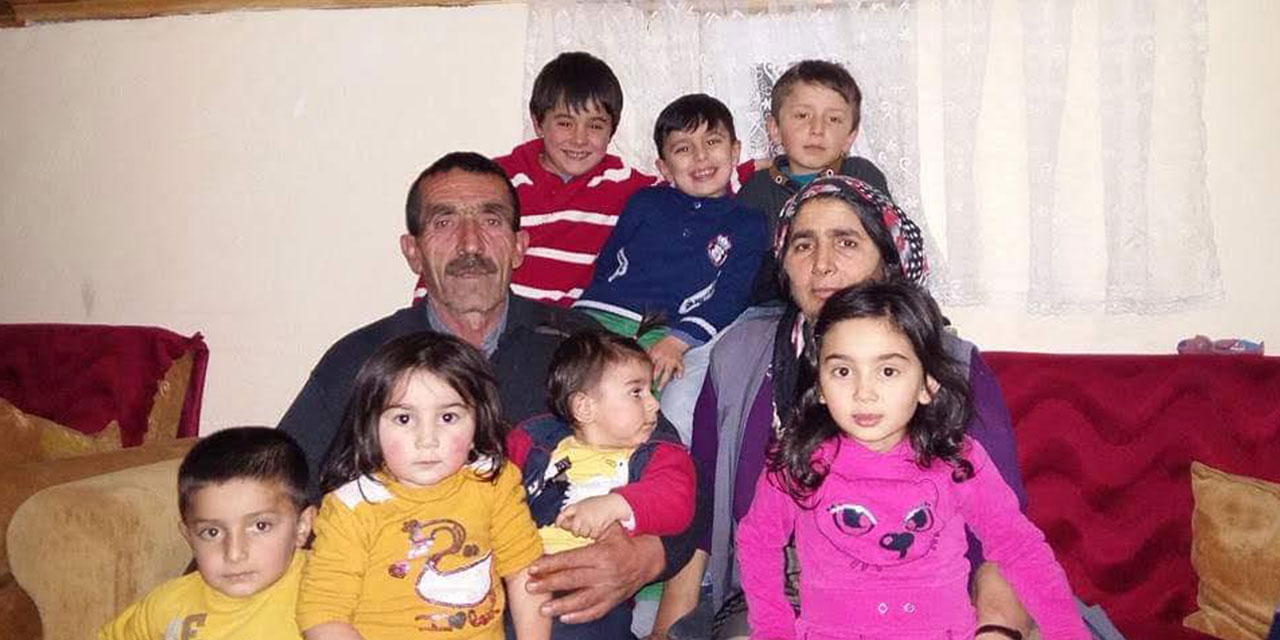1'i bebek 4 evladı ve eşini kaybetti, torunları için ayakta