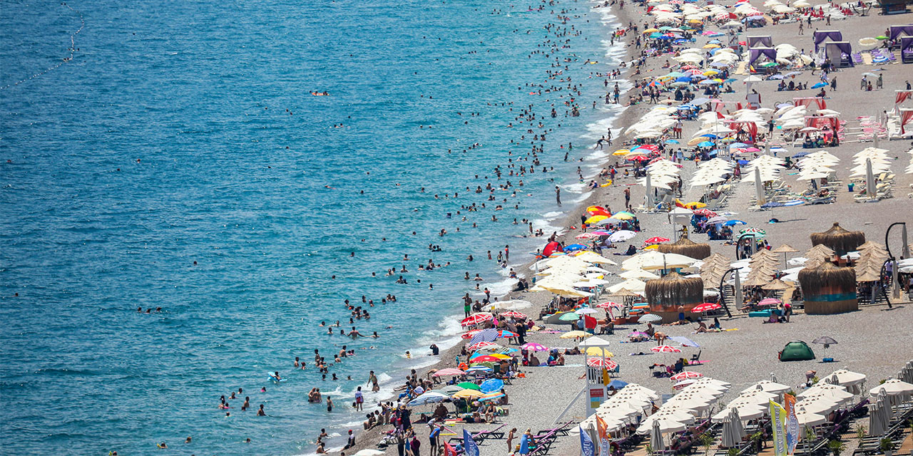Turizmde 'altın sezon' başladı; hedef 40 milyon turist