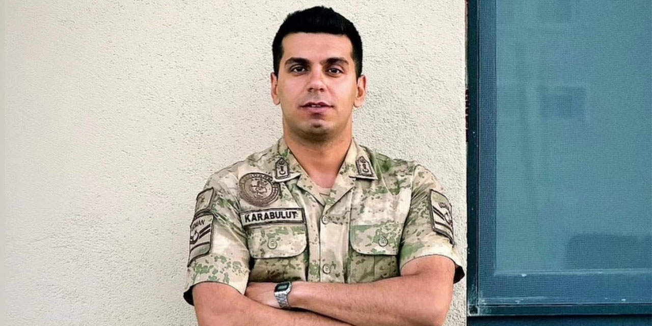 Van'da hafif ticari araç, park halindeki askeri araca çarptı; 1 şehit, 4'ü asker 5 yaralı