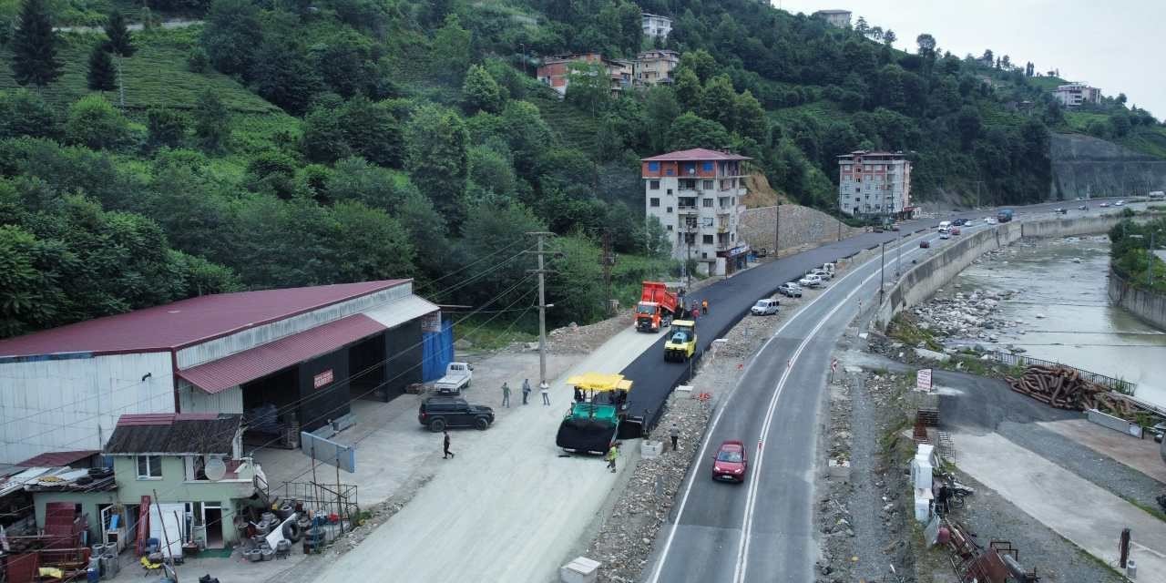 Salarha duble yolunda asfaltlama çalışmaları başladı