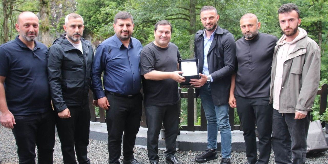 Kaymakam Ferhat Altay’a fahri hemşehrilik beratı