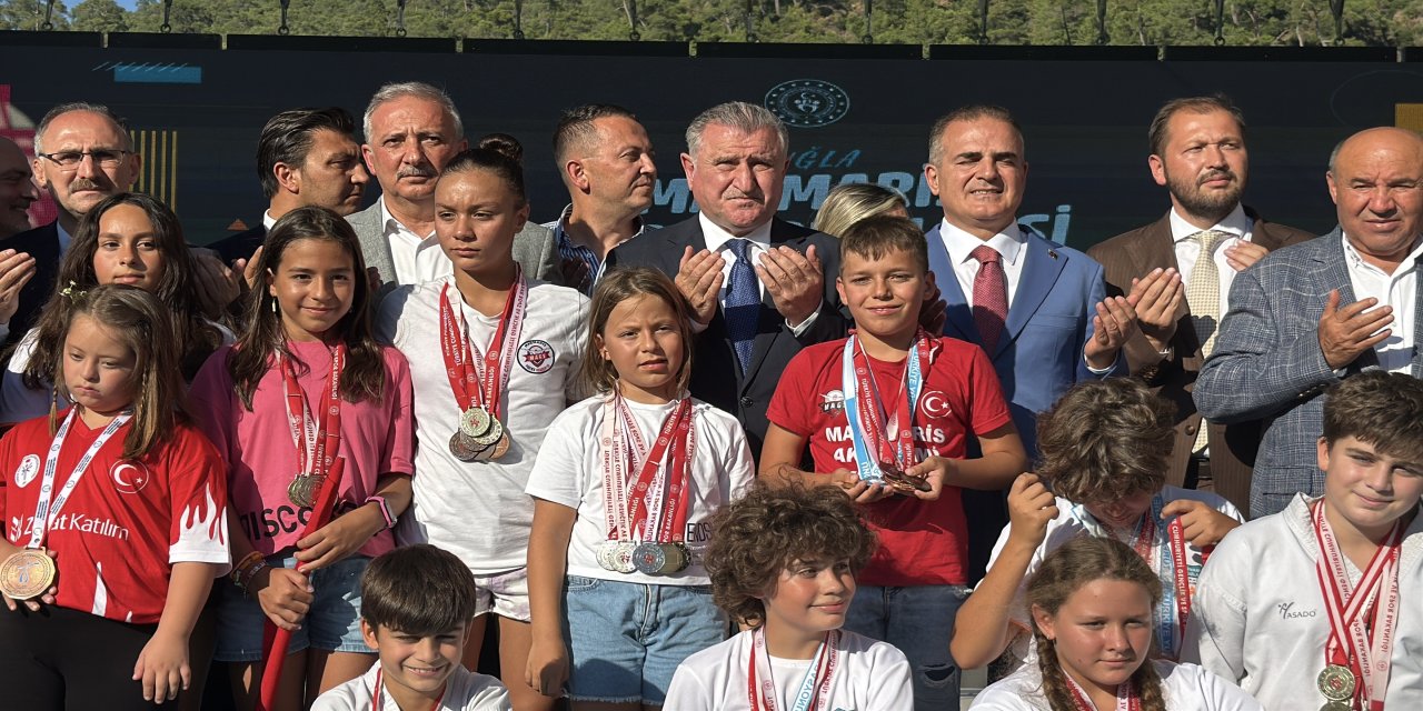 Bakan Bak: Savunma sanayisindeki oranımızı yüzde 85'lere ulaştırdık