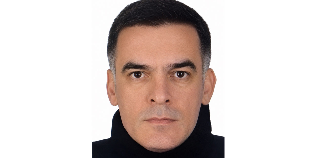 Cami avlusunda ölü bulundu