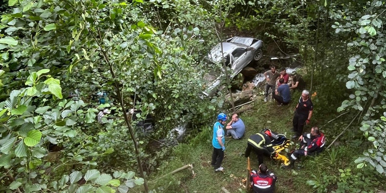 Trabzon'da trafik kazası: 1 ölü, 5 yaralı