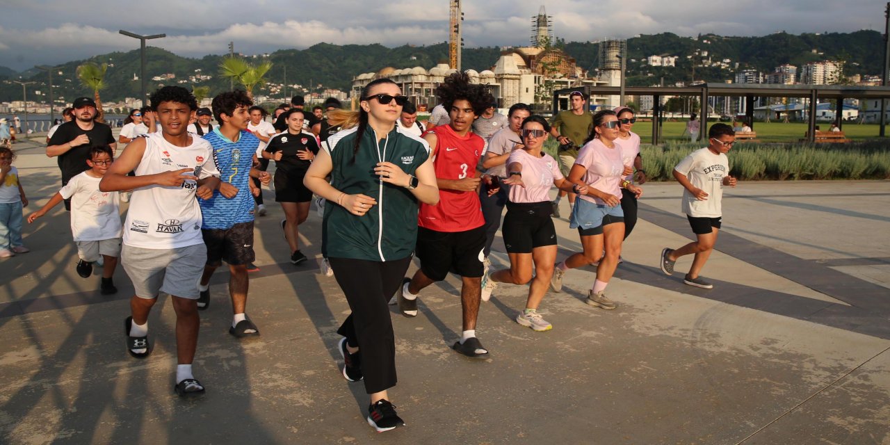 Rize'de Kaçkar by UTMB öncesi 5 kilometrelik topluluk koşusu düzenlendi
