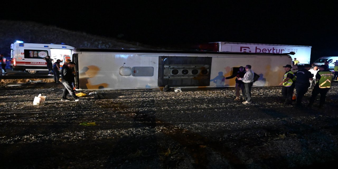 Kırıkkale’de yolcu otobüsü devrildi: 40 yaralı