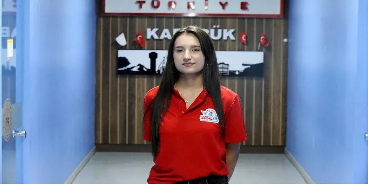 Uluslararası matematik yarışması birincisi Ayşegül Balım, başarısını TEKNOFEST projeleriyle taçlandırıyor