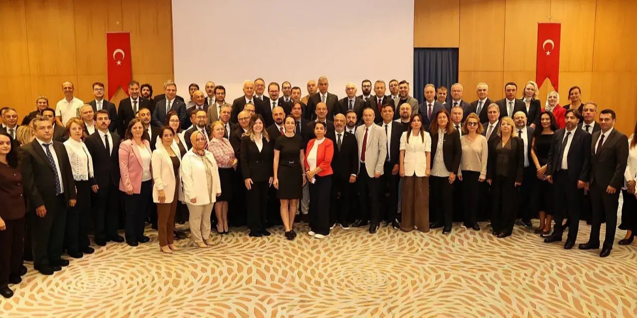 Bakan Memişoğlu: Türkiye, sağlık sektöründe üretim ve teknolojisinde farklı bir vizyonu ortaya koyacak