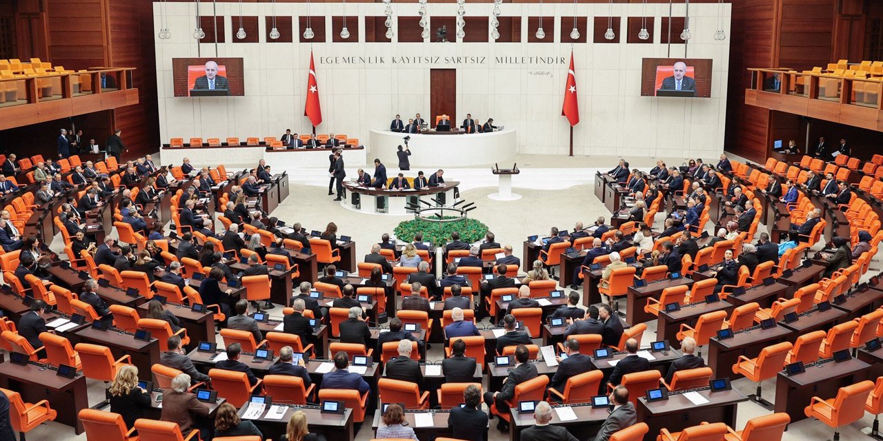 TBMM Genel Kurulu'nda, öğrenci affına yönelik düzenlemeleri de içeren kanun teklifi görüşmeleri tamamlandı