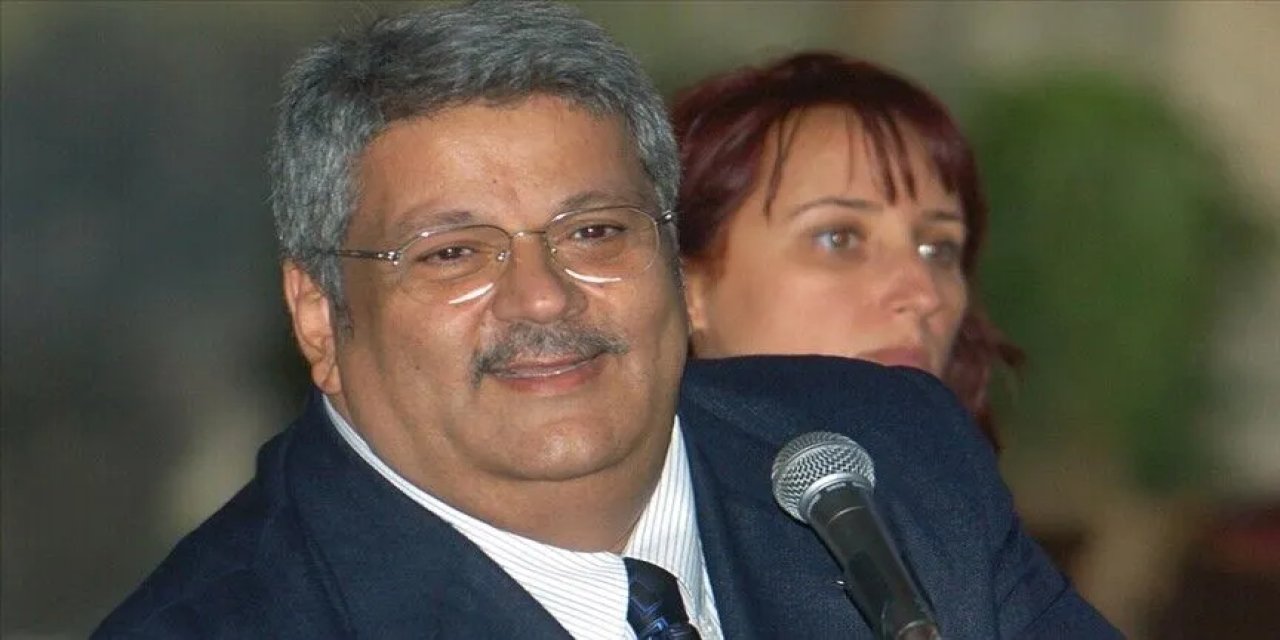 Yapımcı, oyuncu ve şarkıcı Osman Yağmurdereli vefatının 18. yılında anılıyor