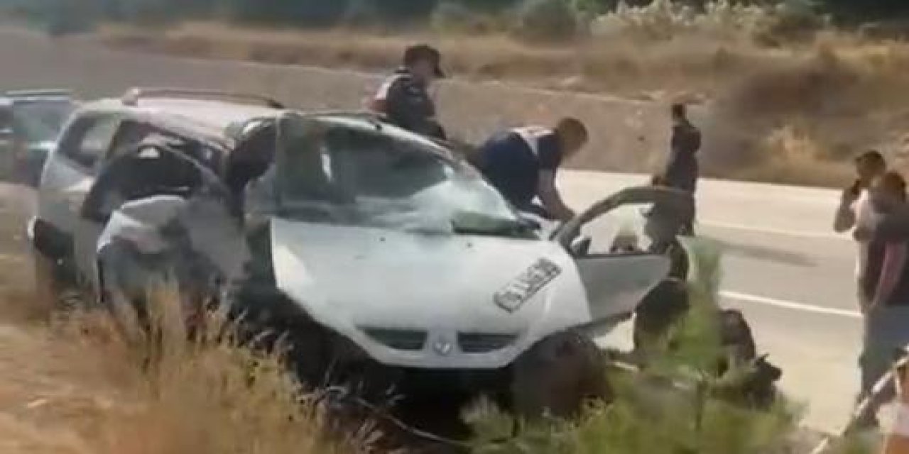 Takla atan otomobildeki çift öldü