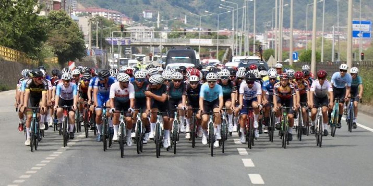 Trabzon'da 6. Arsin-Santa-Taşköprü Yol Bisiklet Yarışları başladı