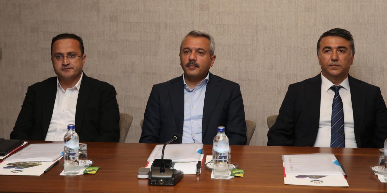 Rize'nin dijital kültür ve turizm platformu RİZEDESİN tanıtıldı