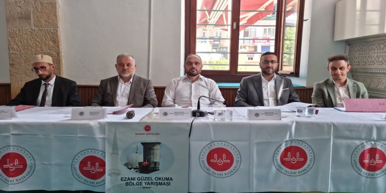 Karadeniz’in En Güzel Ezan Okuyan Din Görevlileri Bayburt’ta Yarıştı: Rize’ye Ezanı Güzel Okuma Yarışmasında Bölge 3.’lüğü