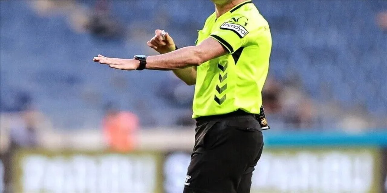 Süper Lig'de sezonun ilk hafta maçlarını yönetecek hakemler açıklandı